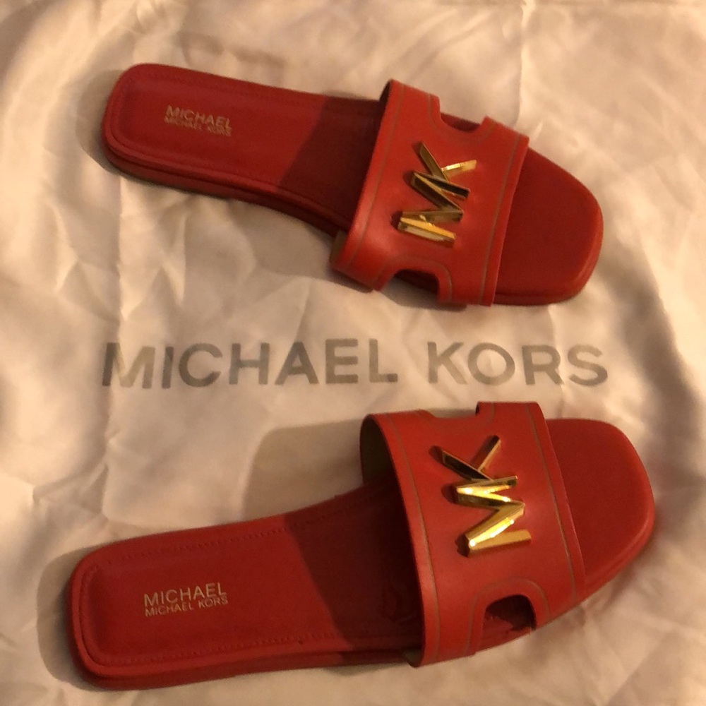 $179 MICHAEL KORS KIPPY LEATHER SLIDE SANDAL w dust bag 8 M - Picture 2 of 7